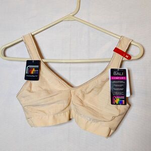 NWT Bali Comfort Fit Women's Wire-Free Bra Size Medium, beige